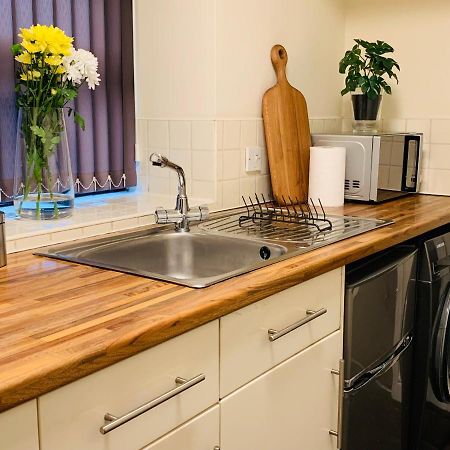 The Old Forge 5 Minutes From The Motorway With Parking Villa Bradford  Eksteriør bilde